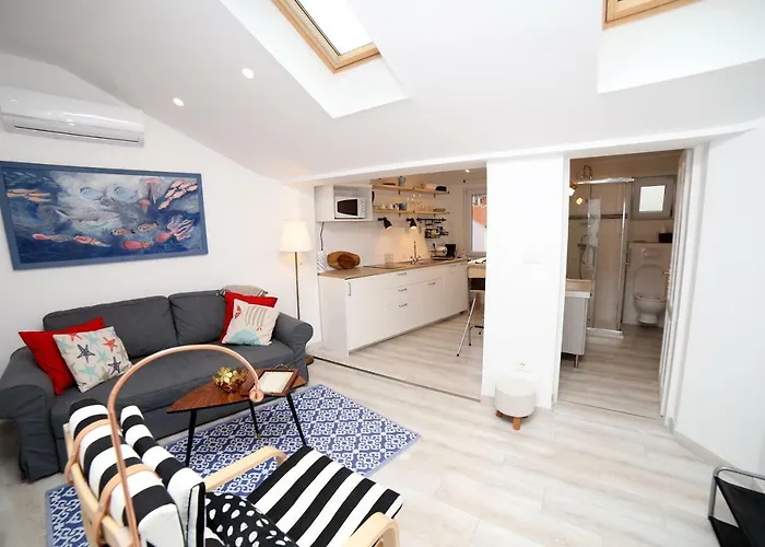 Sweet Suite With Free Private Parking