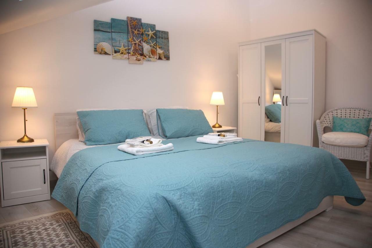 Sweet With Free Private Parking Apartment